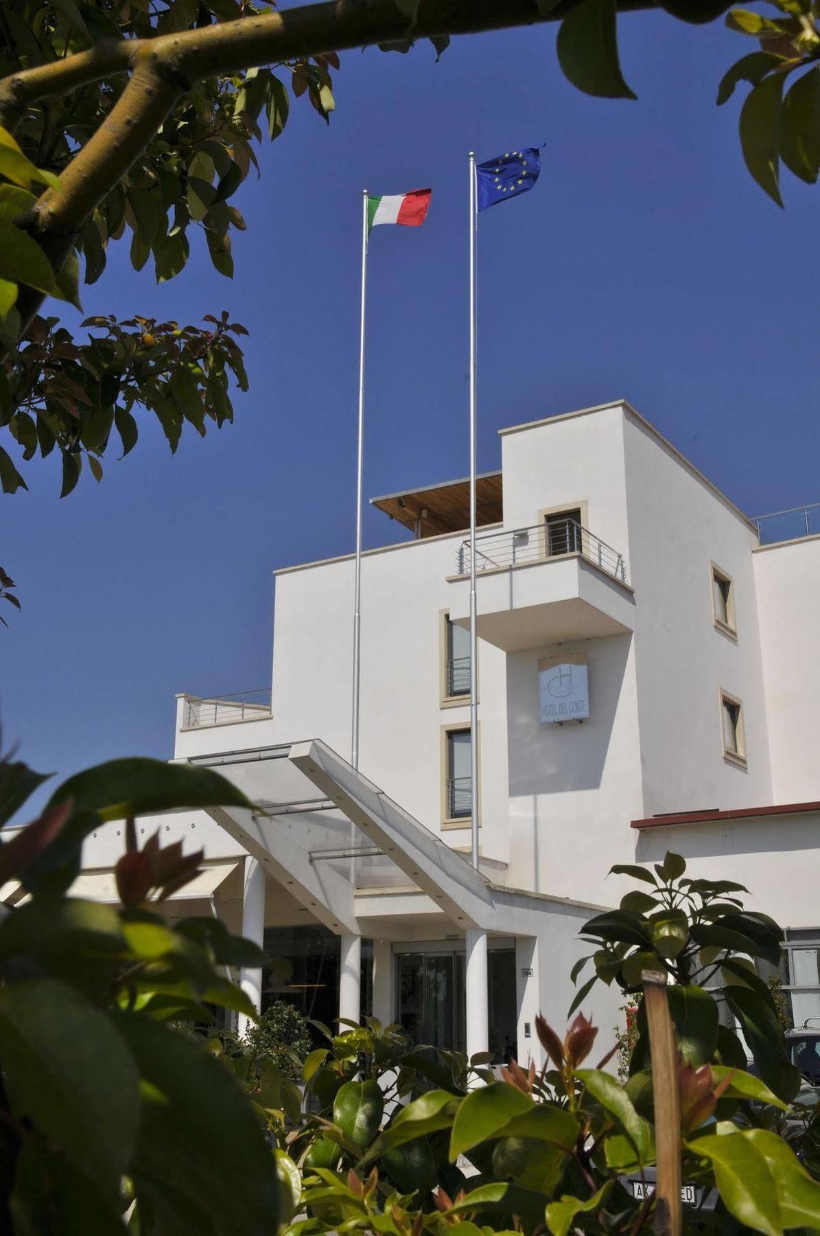 Hotel Del Conte Fondi Eksteriør billede